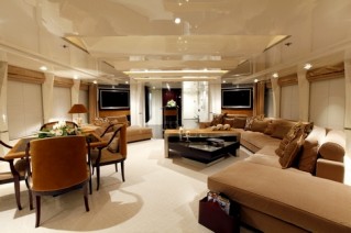 Motor yacht VERA -  Upper Deck salon